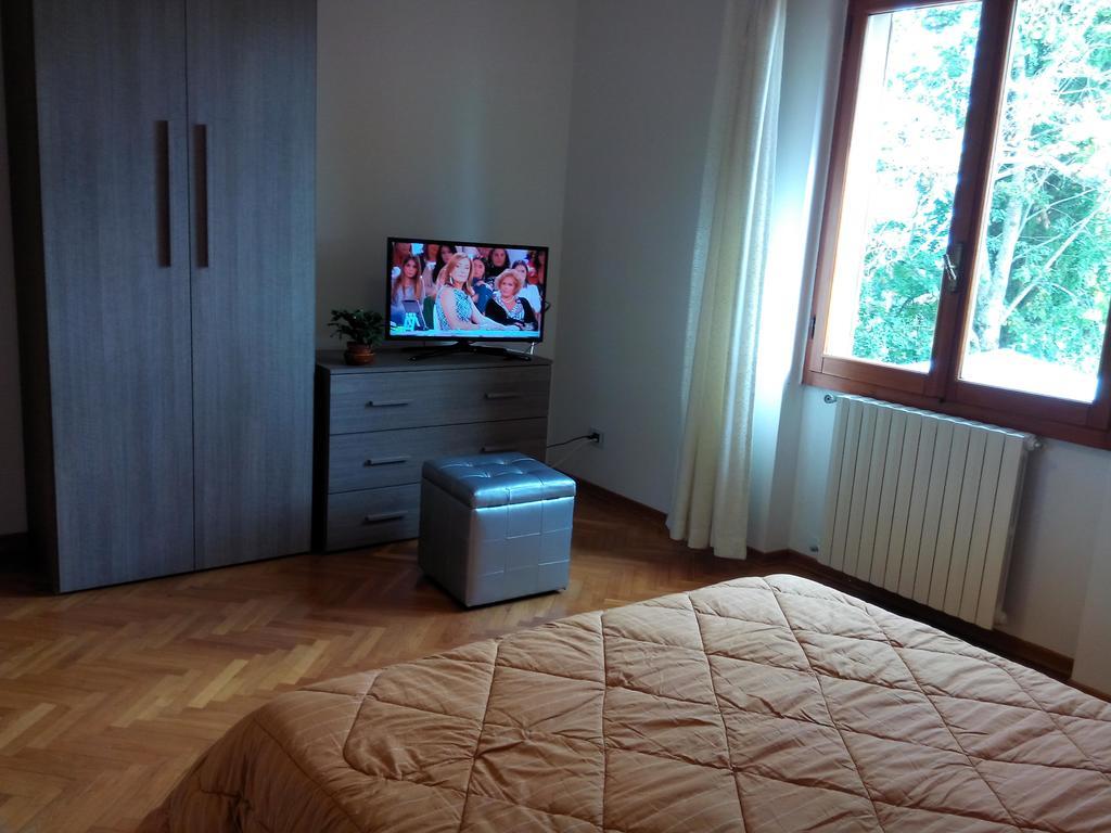 Da Ronald ... A Pian Del Papa Guest House Pratovecchio Phòng bức ảnh